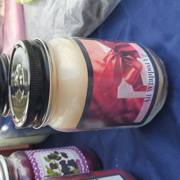 Salted Caramel Mason Jar Candle New 16 oz, Burn 60 hours Celebrating Home - Picture 2 of 3